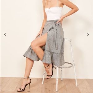 Reformation Date Skirt sz XS